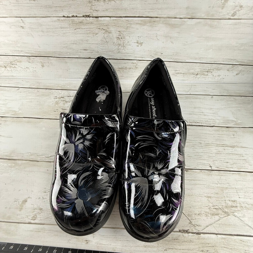 Easy Works by Easy Street Tiffany Clogs Womens Black Purple Floral Slip Resistan